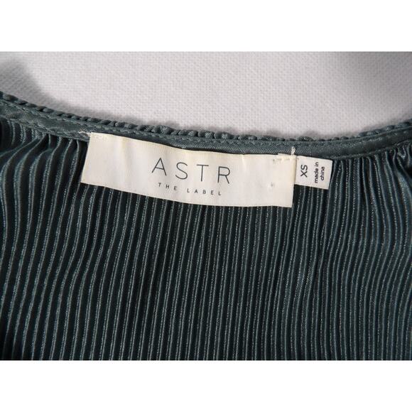 ASTR The Label Blouse XS Smocked Crop Career Accordian Pleated Green Slate V - Picture 4 of 11